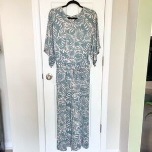 Garnet Hill Prato Knit Jumpsuit Blue & Cream Tropical
Leaf Floral Size Small